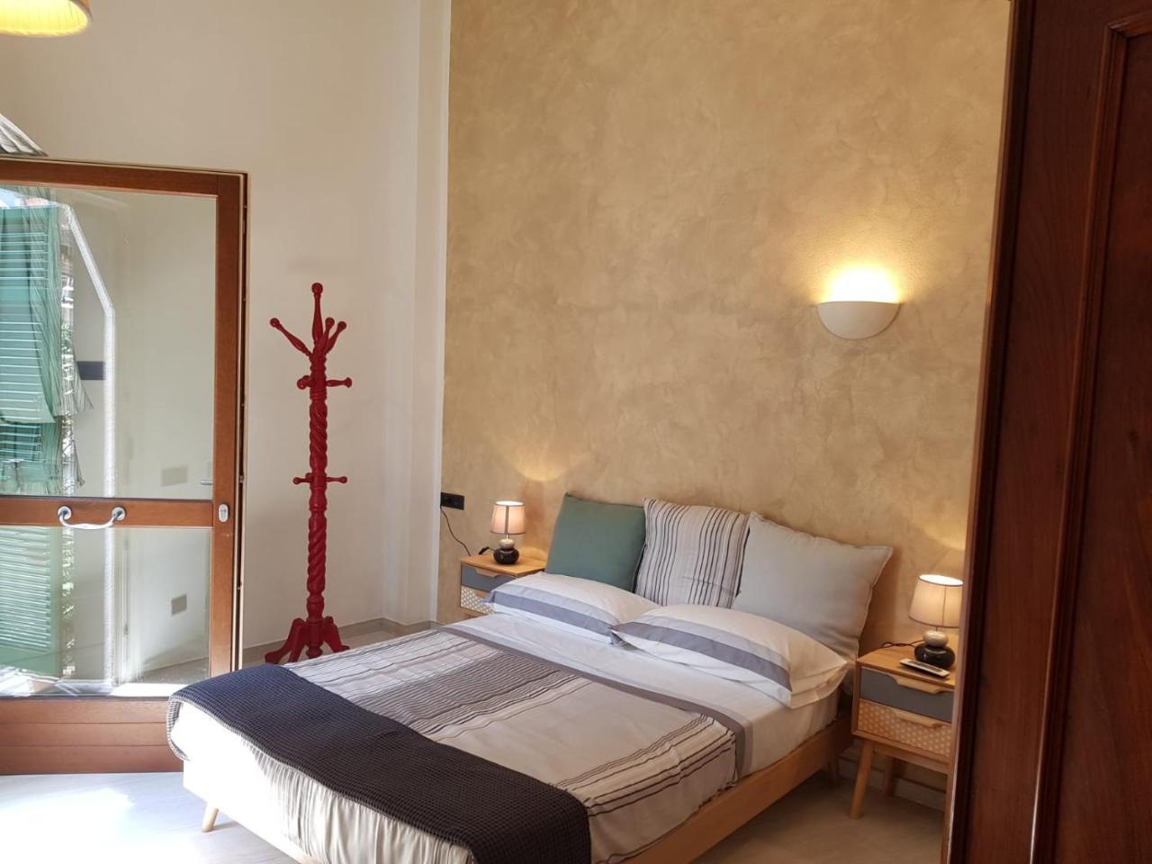Bellissima Camera Carolina23 Bed & Breakfast Леванто Екстериор снимка